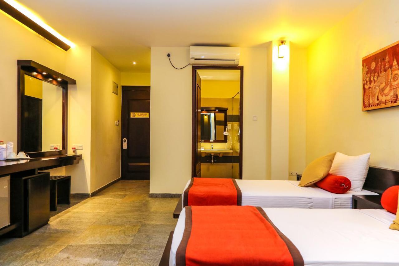 Oak Ray City Hotel Kandy Exterior foto