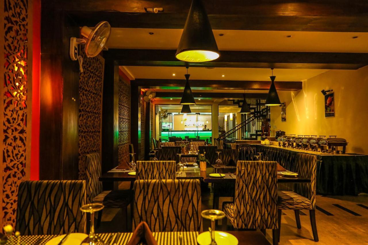 Oak Ray City Hotel Kandy Exterior foto