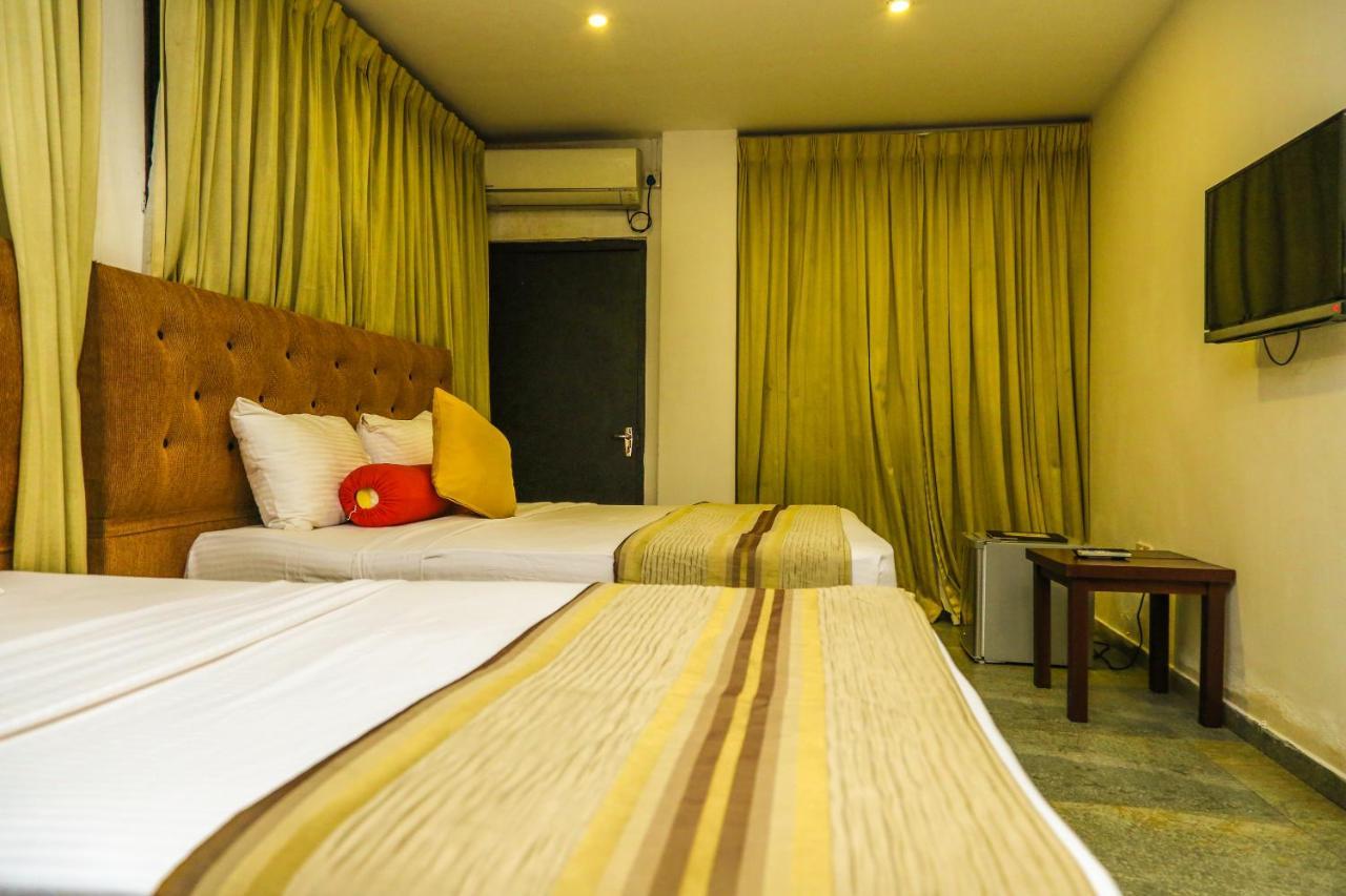 Oak Ray City Hotel Kandy Exterior foto